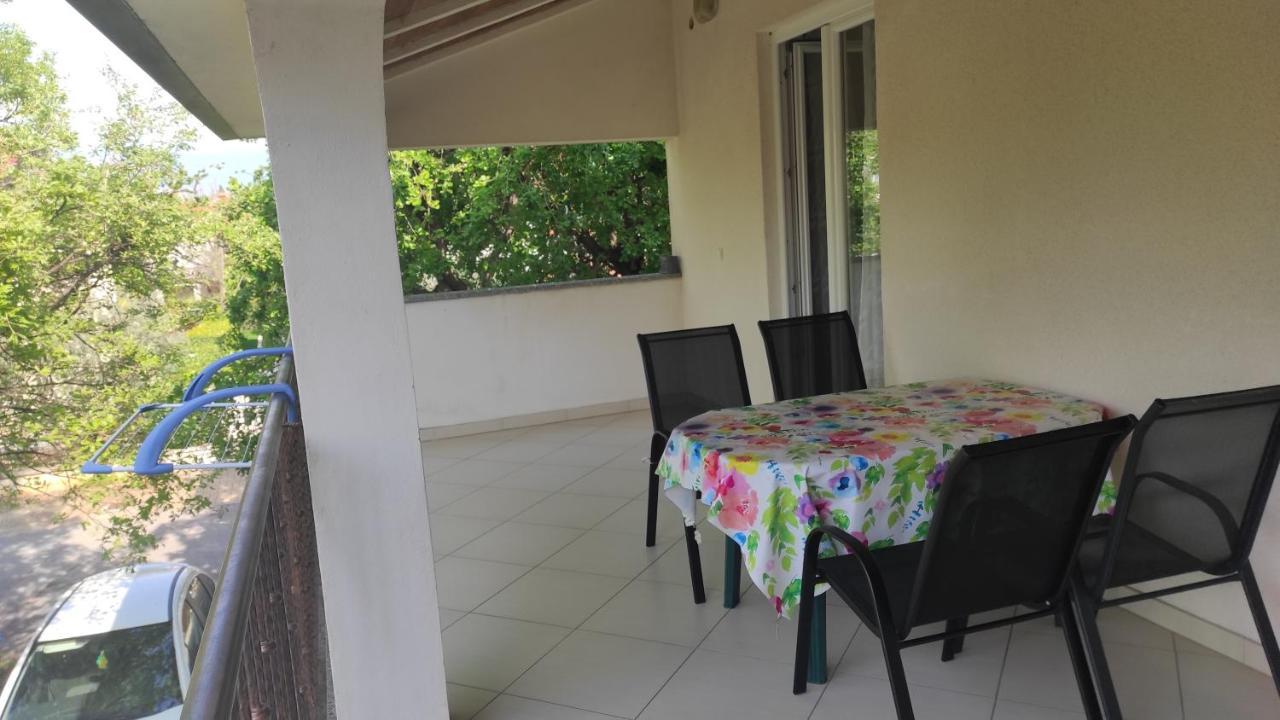 App Karmen With Free Parkig Apartment โปเรช ภายนอก รูปภาพ