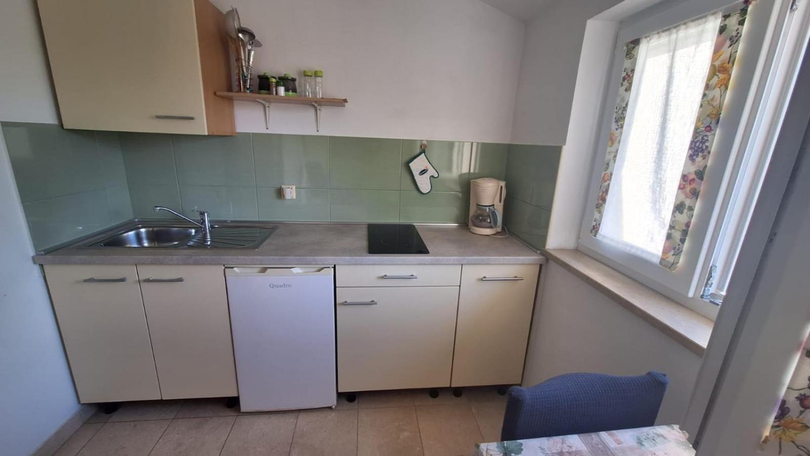 App Karmen With Free Parkig Apartment โปเรช ภายนอก รูปภาพ