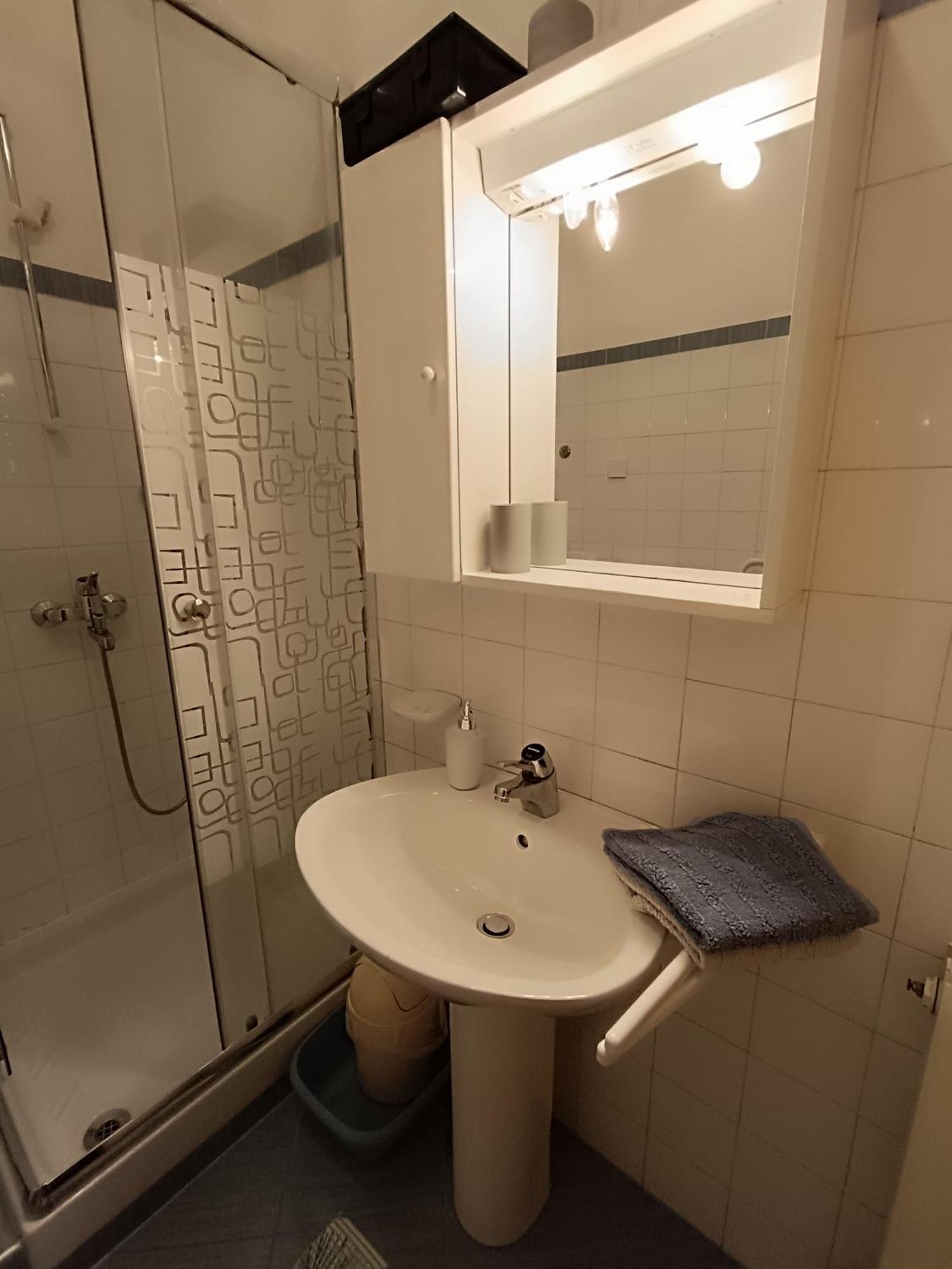 App Karmen With Free Parkig Apartment โปเรช ภายนอก รูปภาพ